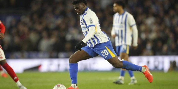 6.665亿镑！曼联营收创纪录 冬窗有钱追巴莱巴补强中场